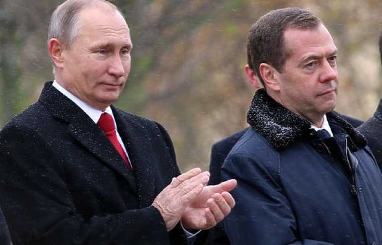 Весной правительство может остаться без Медведева: Путин наметил новый курс