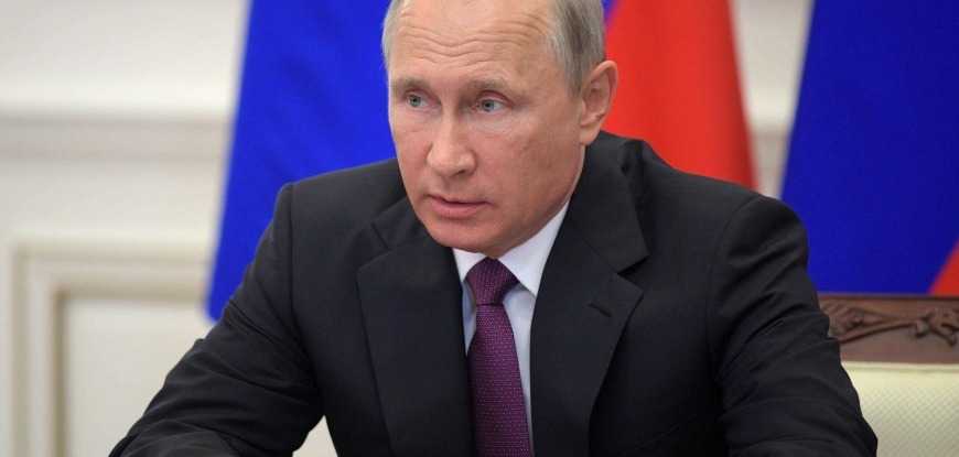Коронавирус атакует.Путин выступил с обращением к народу. Голосование по изменениям Конституции переносится. С 28 марта по 5 апреля во всей стране выходные с сохранением зарплаты