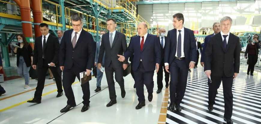 Председатель Правительства РФ Михаил Мишустин посетил предприятия ОАК в Ульяновске