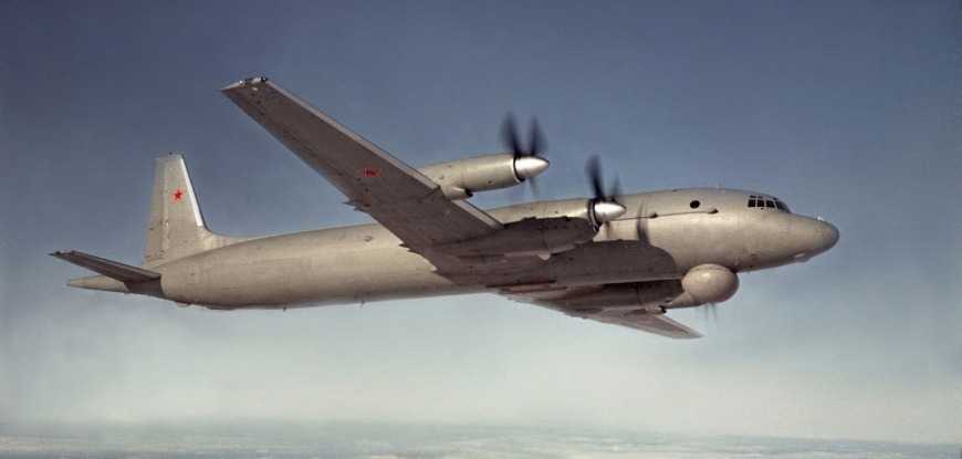 28 сентября 1961 года состоялся первый полет первого опытного дальнего противолодочного самолета Ил-38.