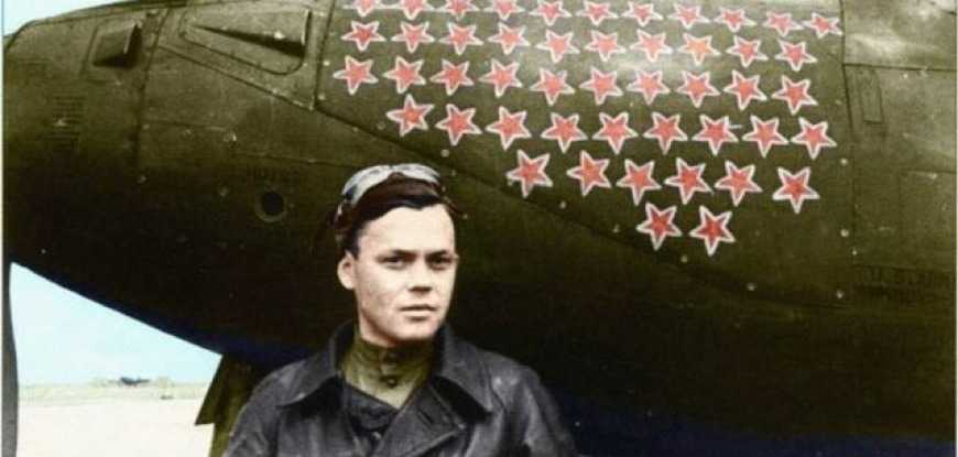 Григорий Андреевич Речкалов – один из незаслуженно забытых советских асов. Судьба летчика - дважды Героя. . .