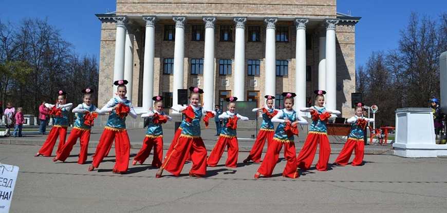 Город Жуковский: отчетный концерт показал образцовый ансамбль народного танца «Юность»